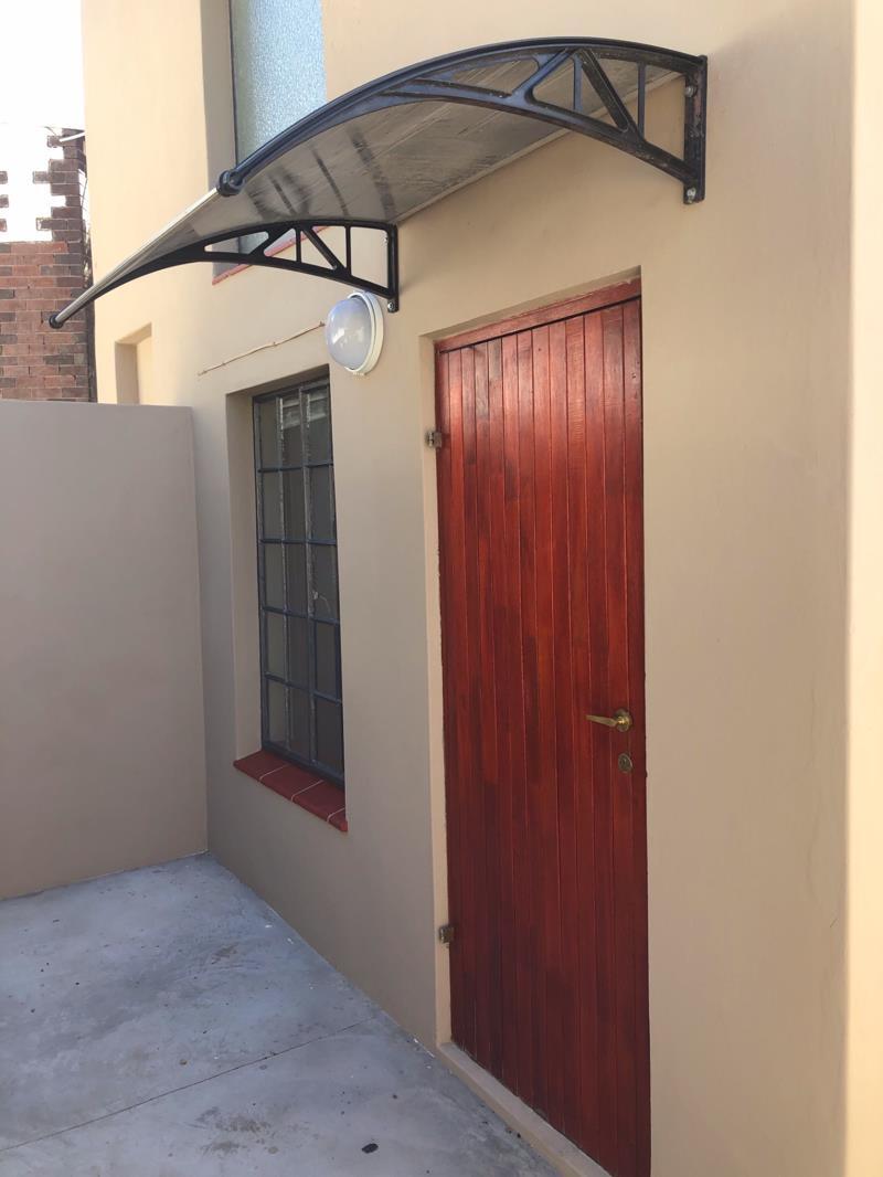 1 Bedroom Garden Cottage in Auckland Park