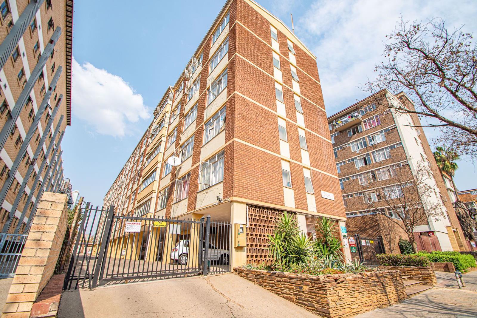 1 Bedroom Apartment in Sunnyside