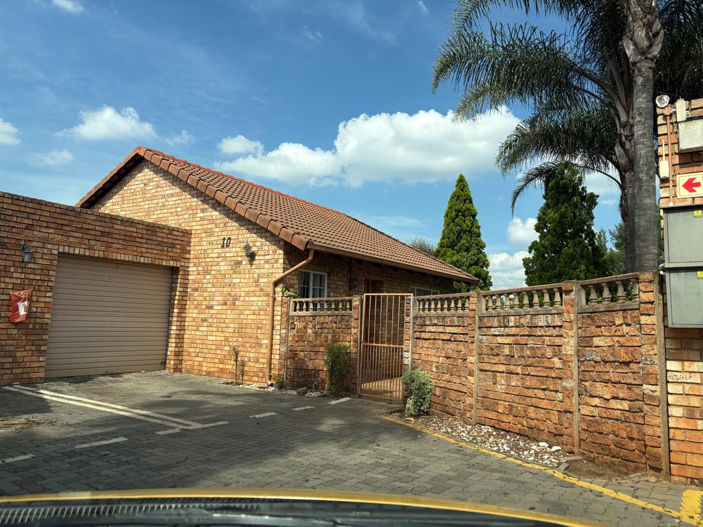 2 Bedroom Townhouse in Doornpoort