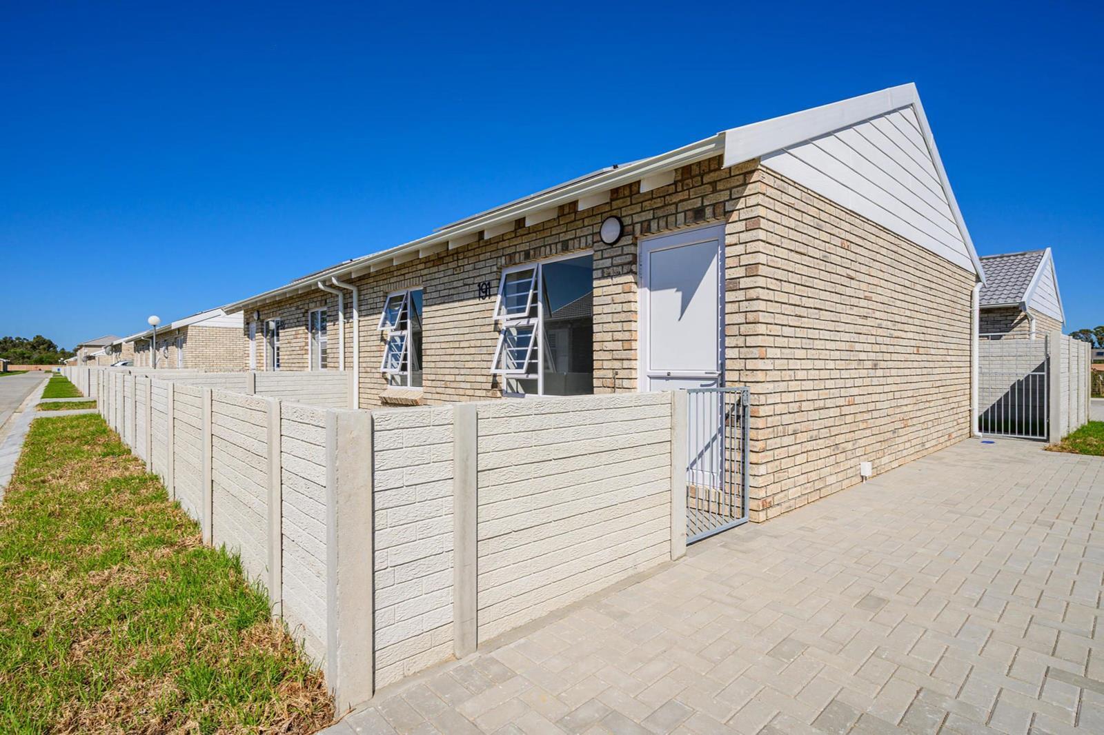 2 Bedroom Townhouse in Fairview
