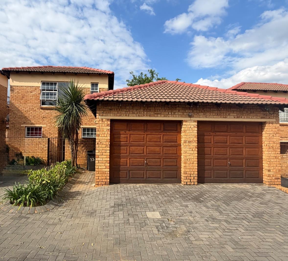 3 Bedroom Apartment in Willowbrook