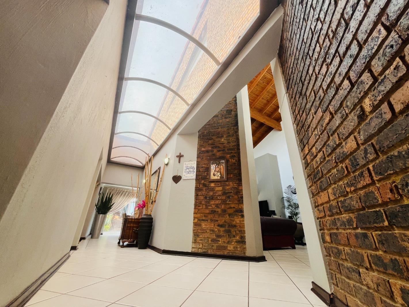 4 Bedroom House in Meyersdal