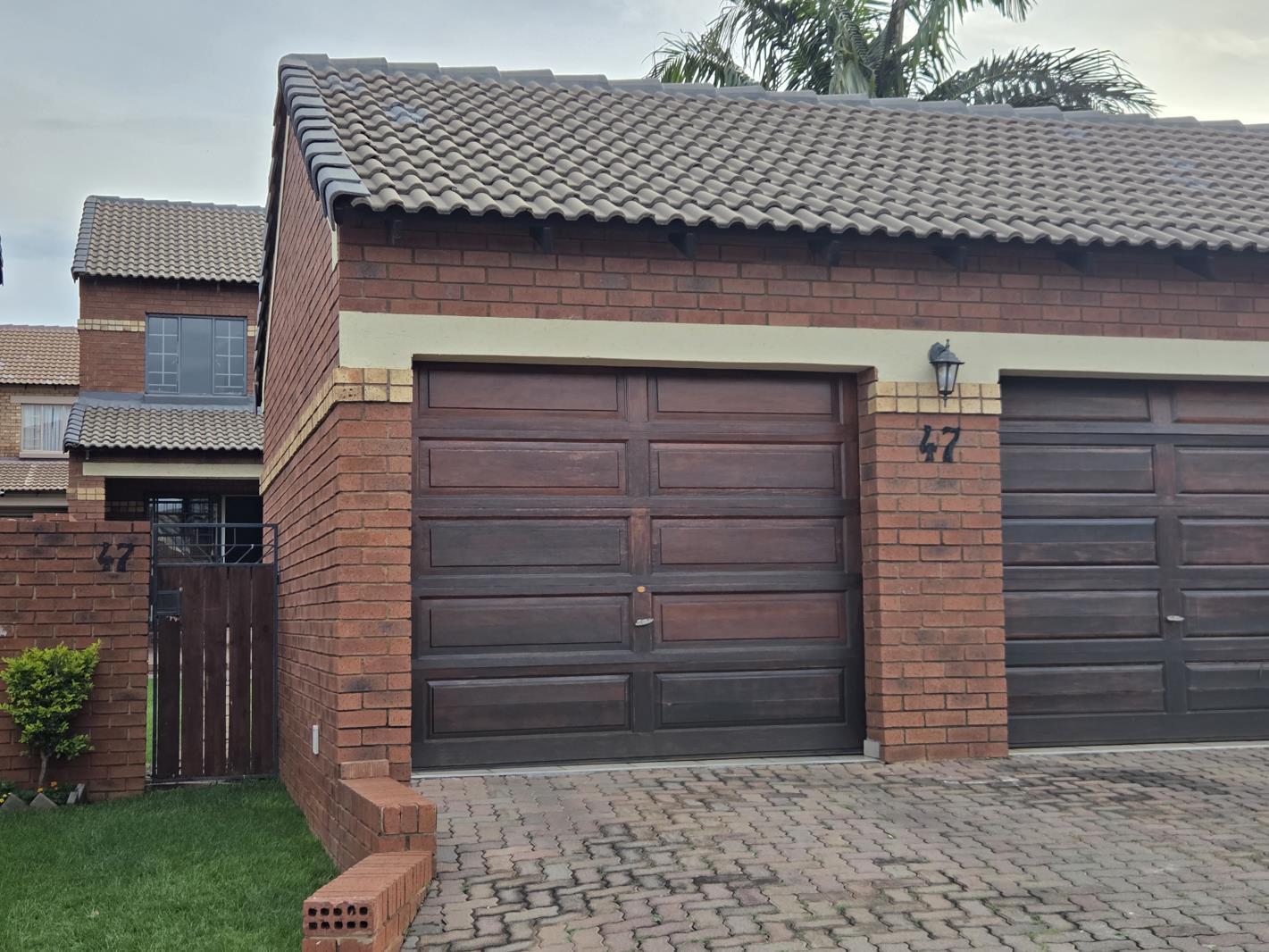 2 Bedroom Duplex in Monavoni