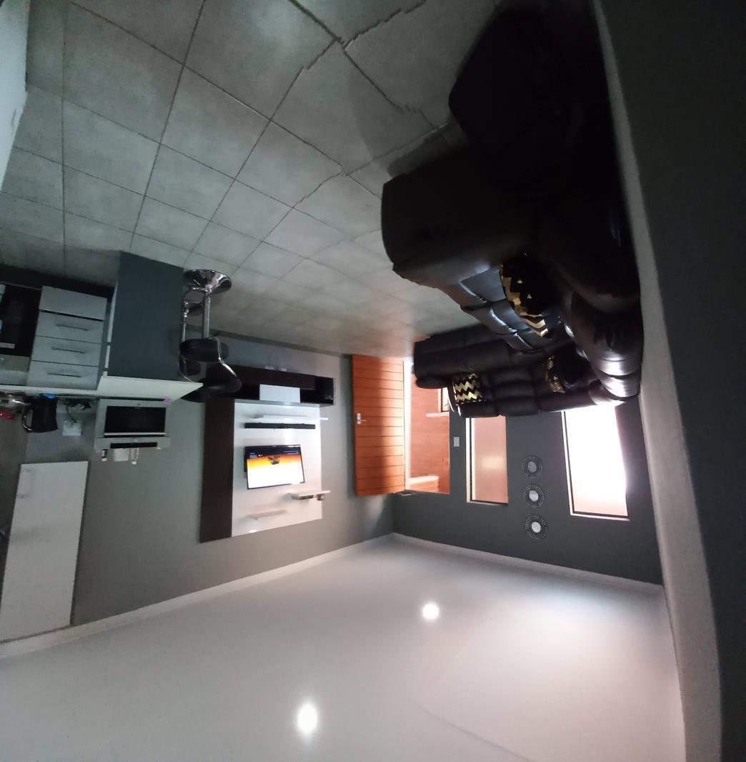 3 Bedroom Apartment in Witpoortjie