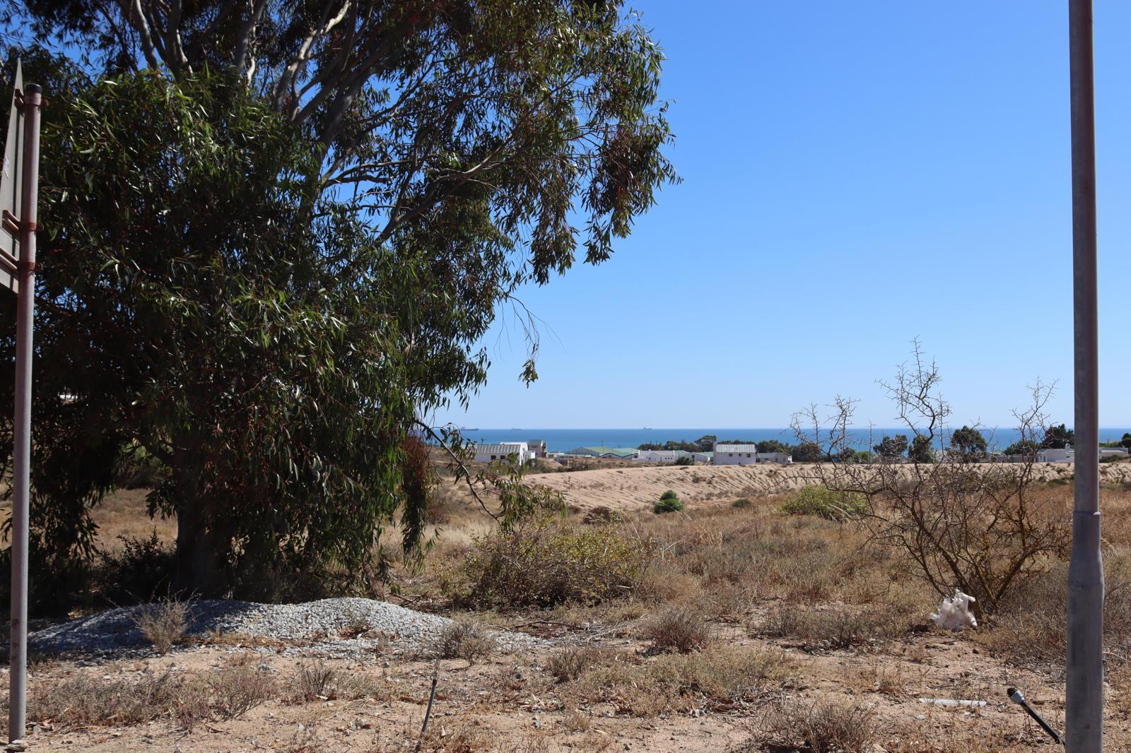 415 m² Land available in St Helena Views