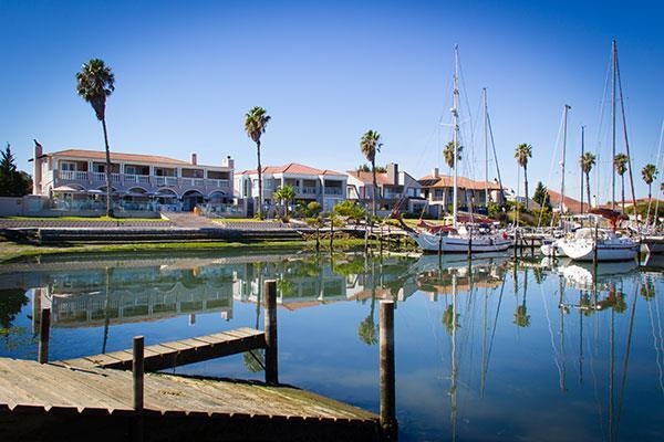 683 m² Land available in Port Owen