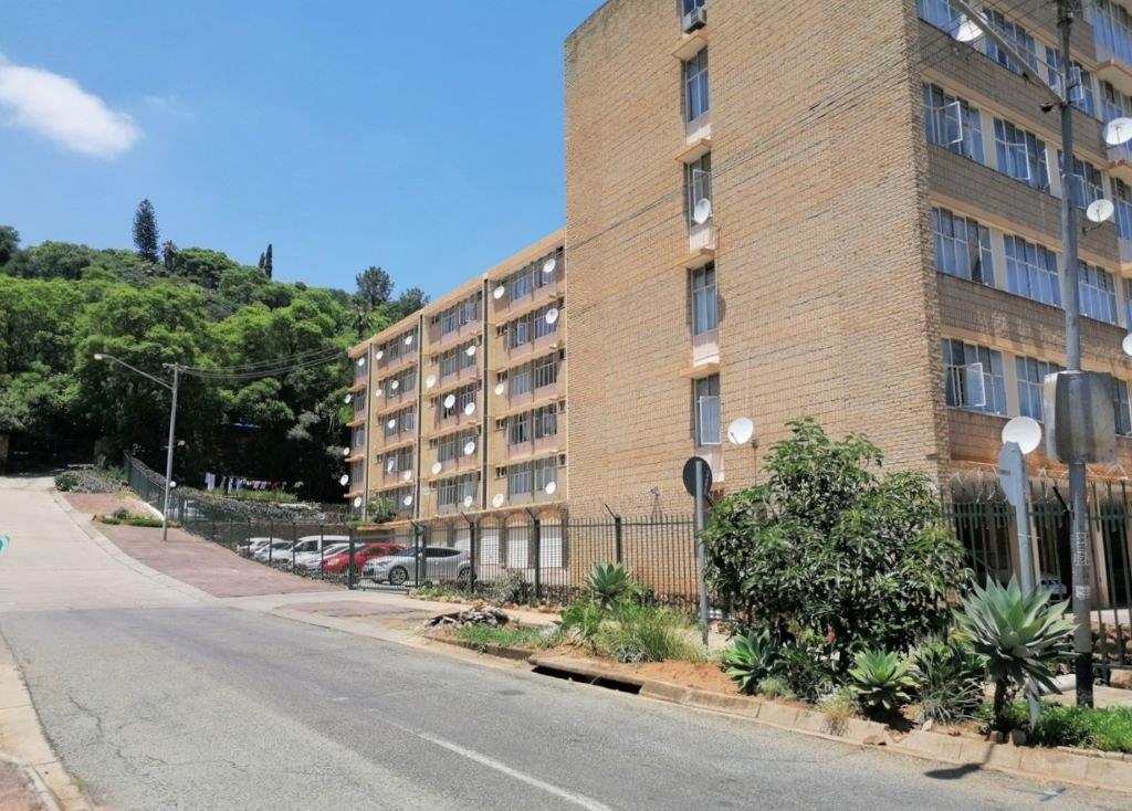 1 Bedroom Apartment in Gezina