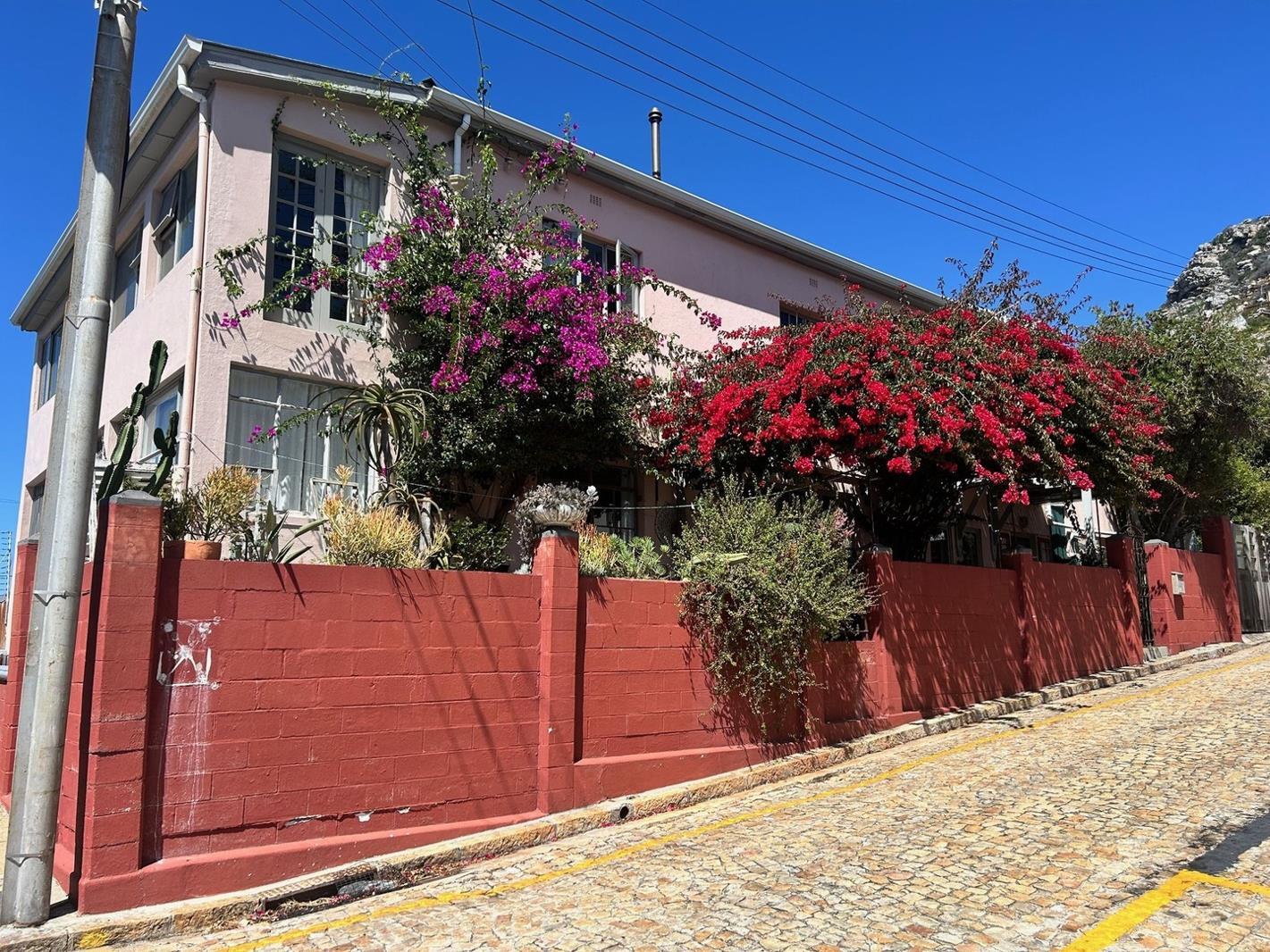 1 Bedroom Apartment in Kalk Bay