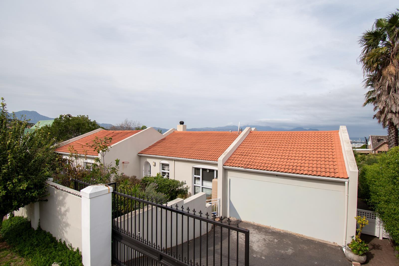 3 Bedroom House in Heldervue