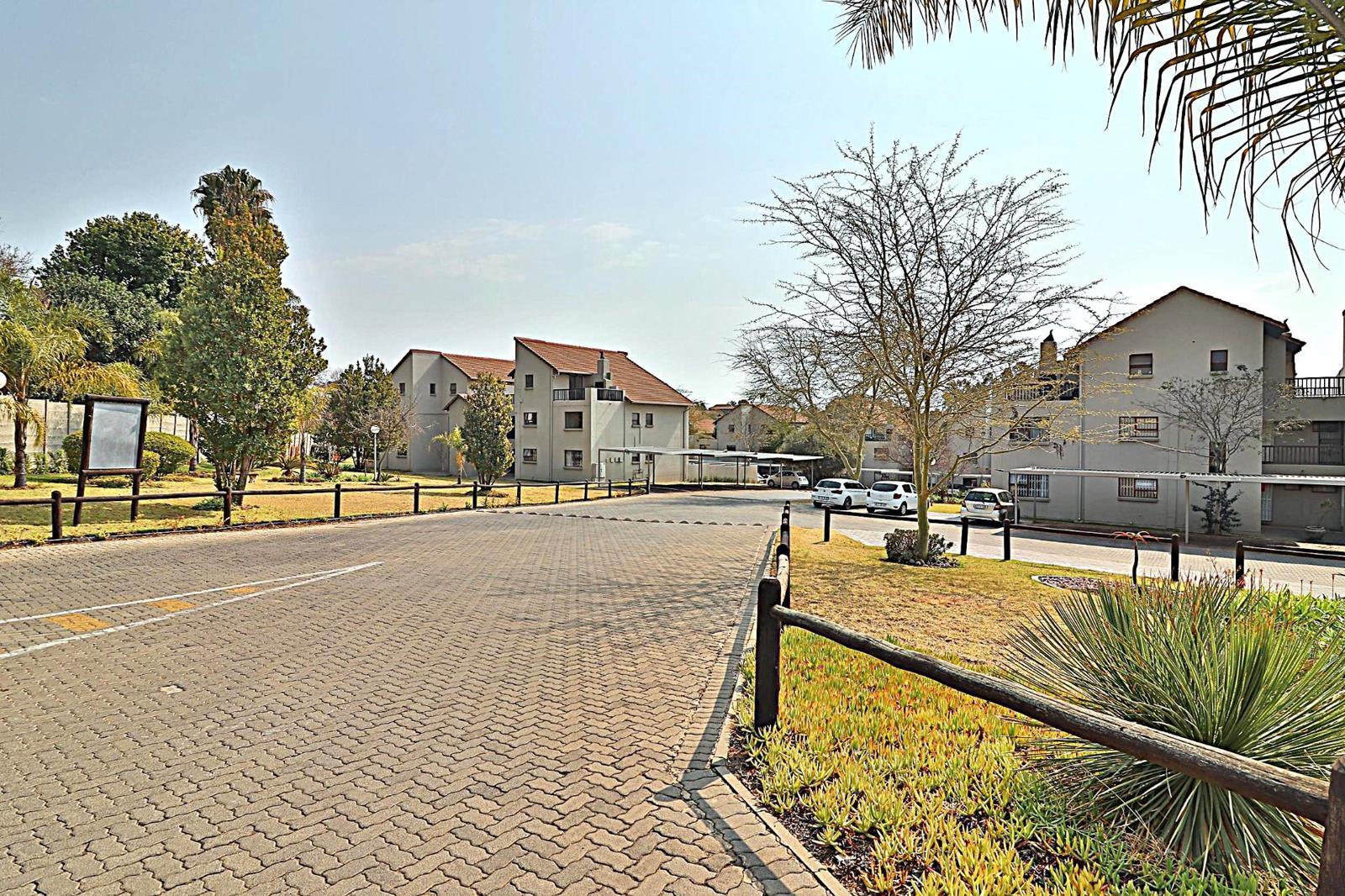 1 Bedroom Apartment in Paulshof