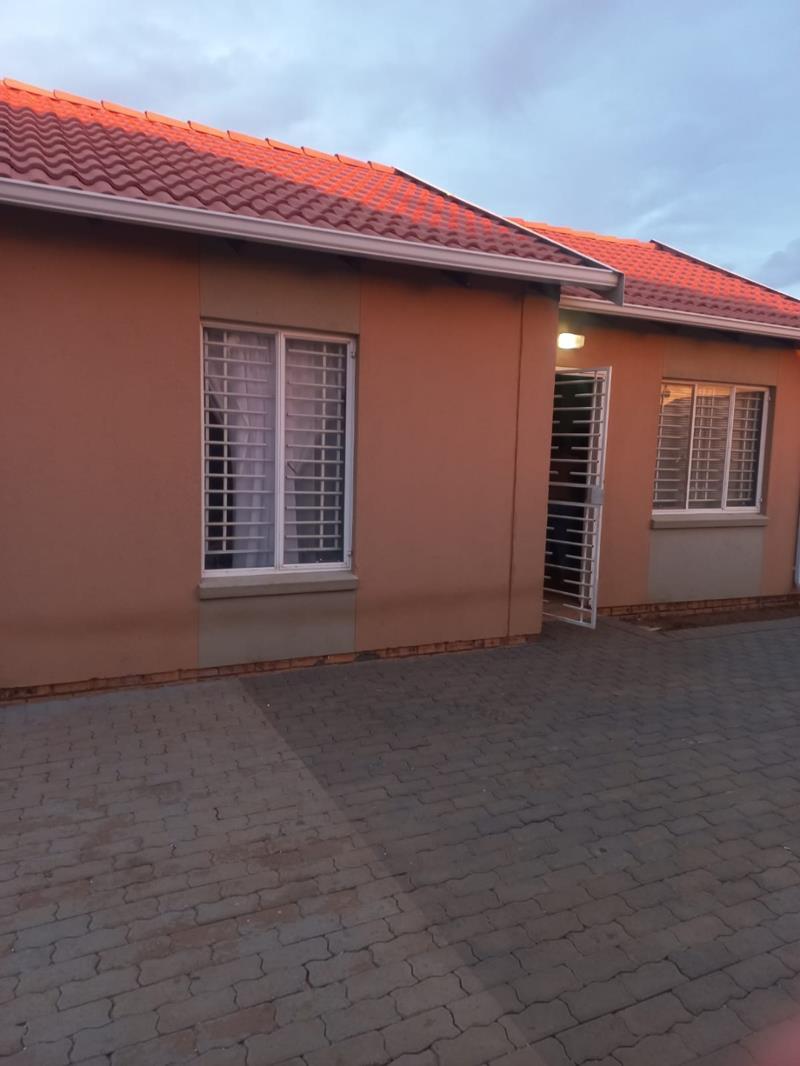 2 Bedroom House in Savanna City