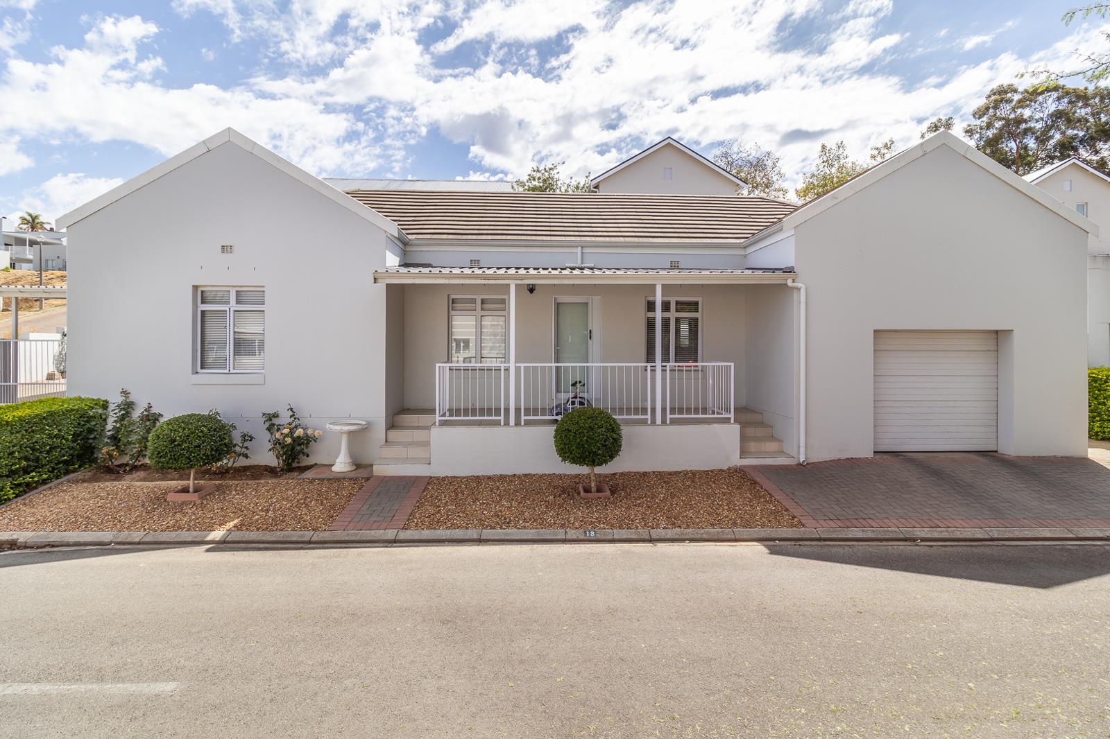 2 Bedroom House in Wellington Central