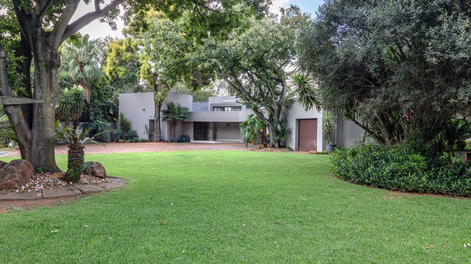 4 Bedroom House in Sonneveld