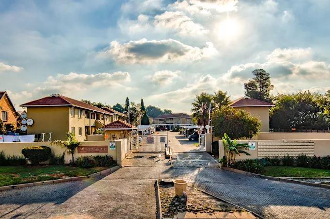 2 Bedroom Apartment in Glen Marais