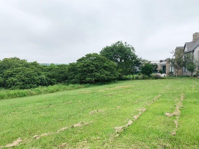 1 128 m² Land available in Cotswold Downs Estate
