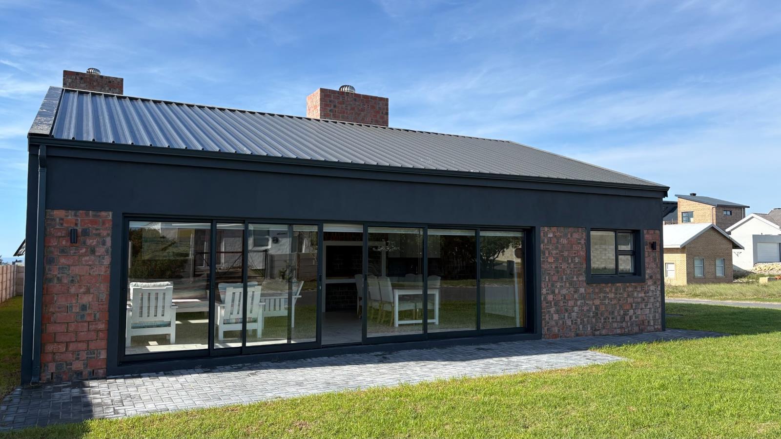 4 Bedroom House in Agulhas