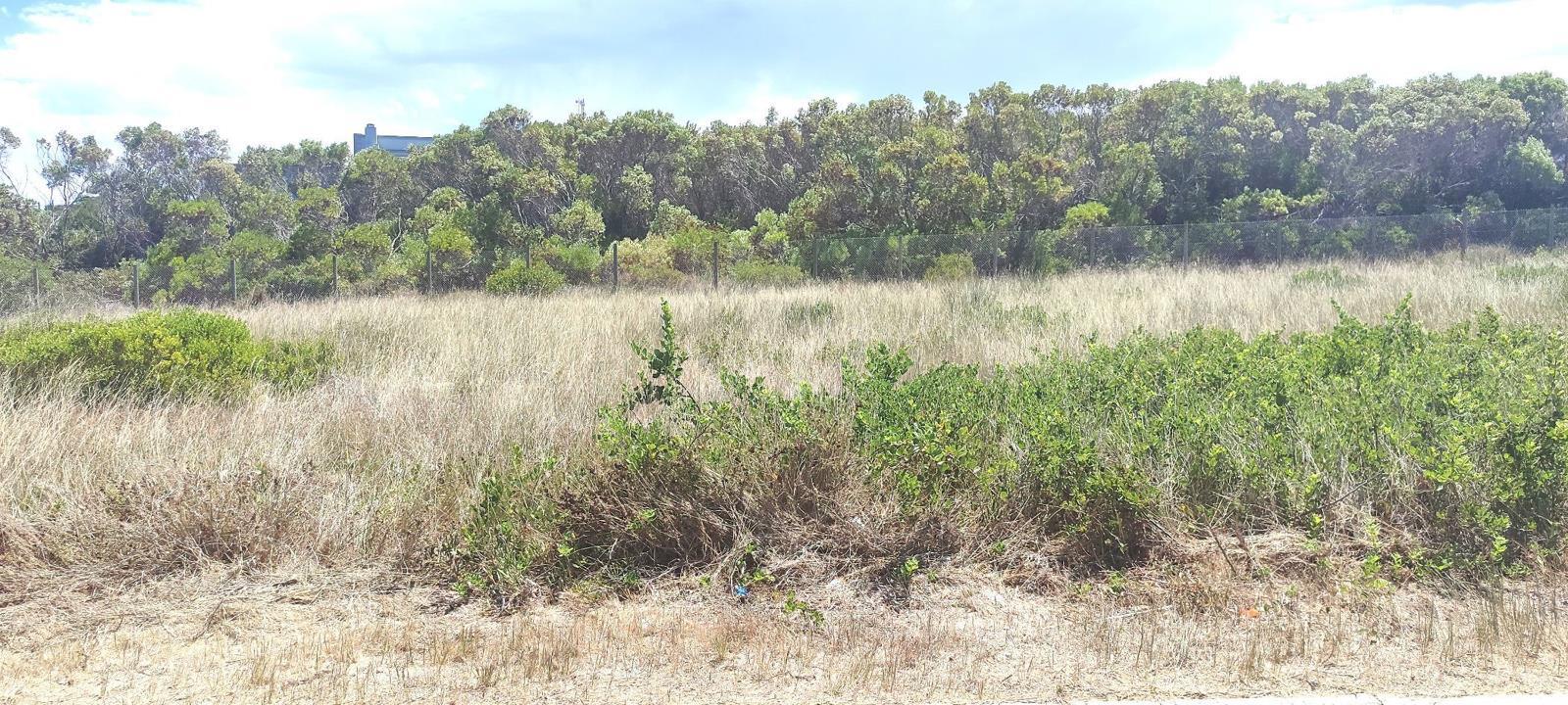 600 m² Land available in Kleinbaai