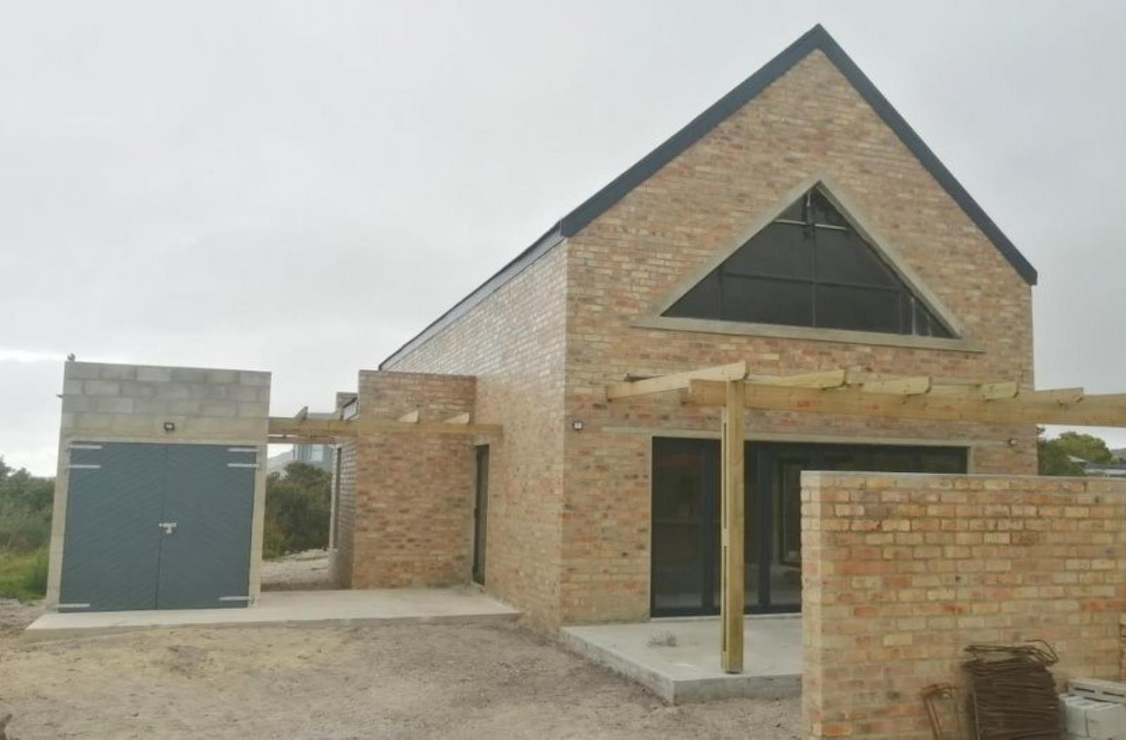 2 Bedroom House in Bettys Bay