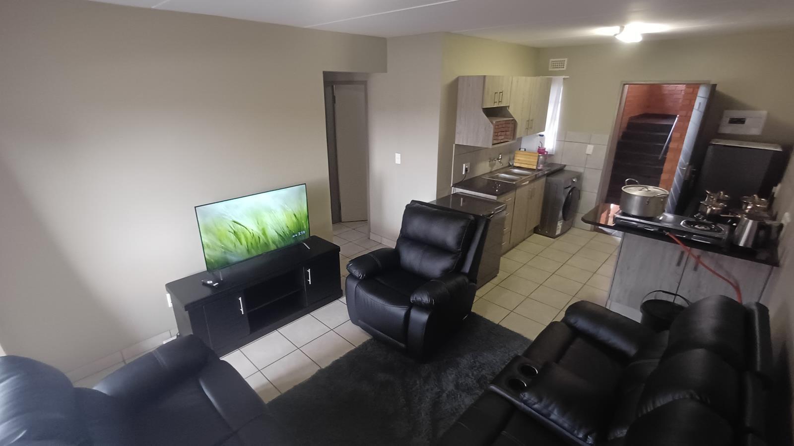 2 Bedroom Apartment in Heuweloord