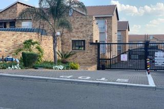 2 Bedroom Flat in Honeydew