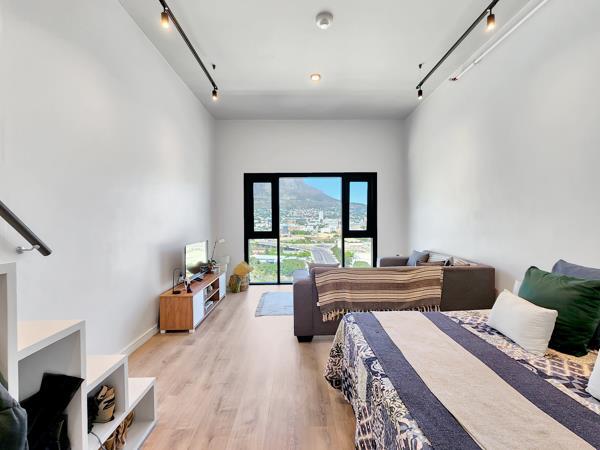 1 Bedroom Apartment in Foreshore