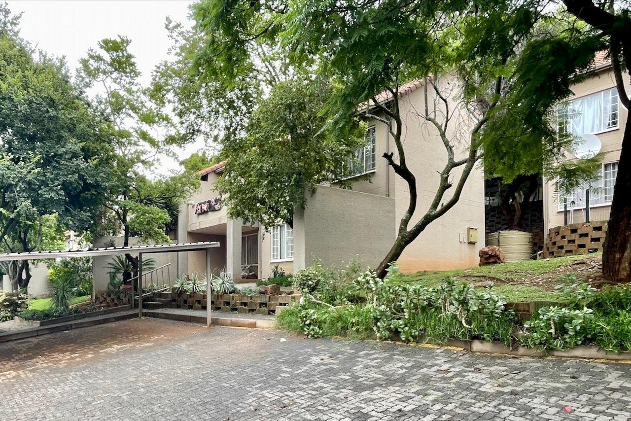 2 Bedroom Apartment in Newlands