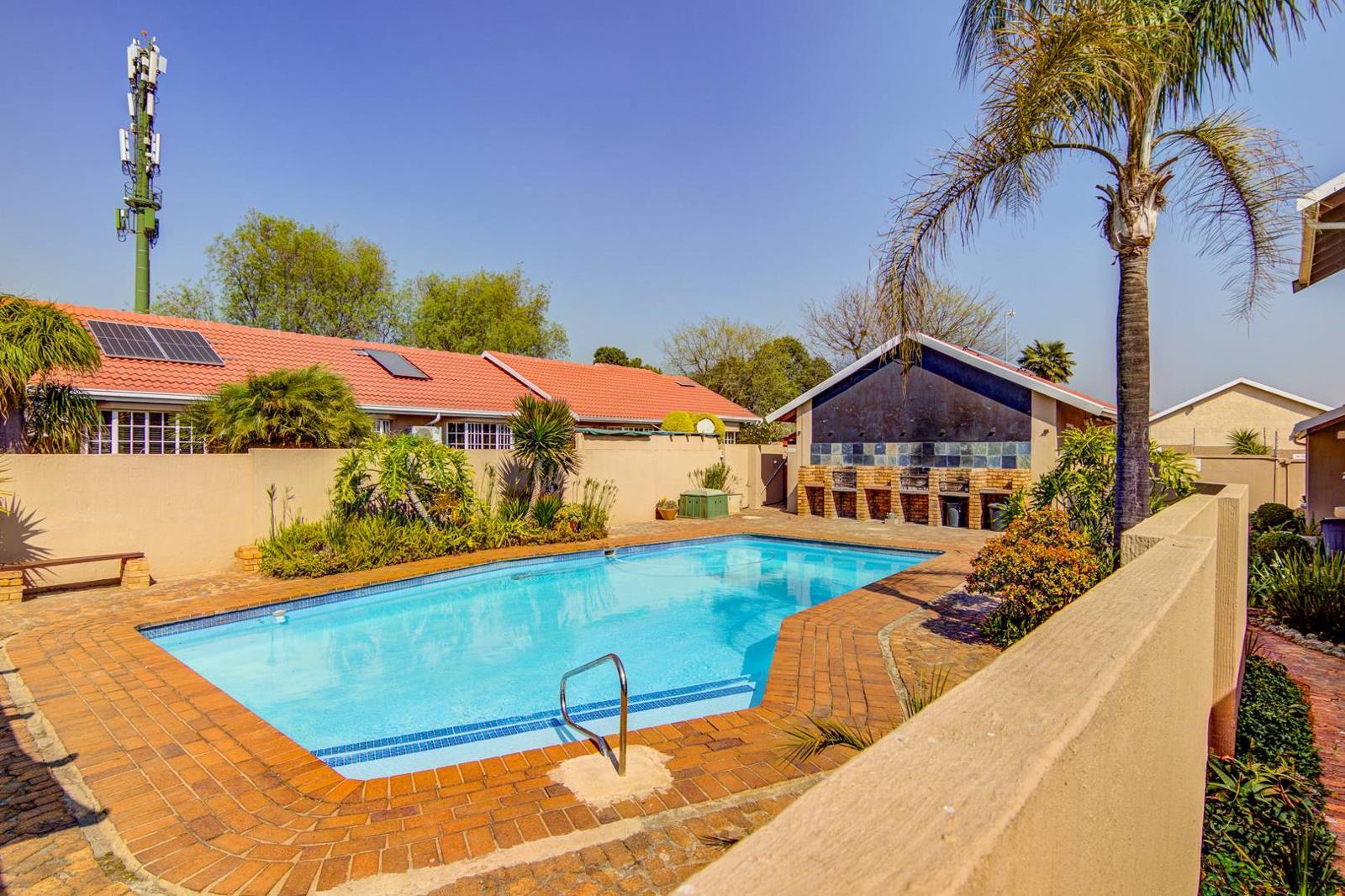 2 Bedroom Townhouse in Norkem Park