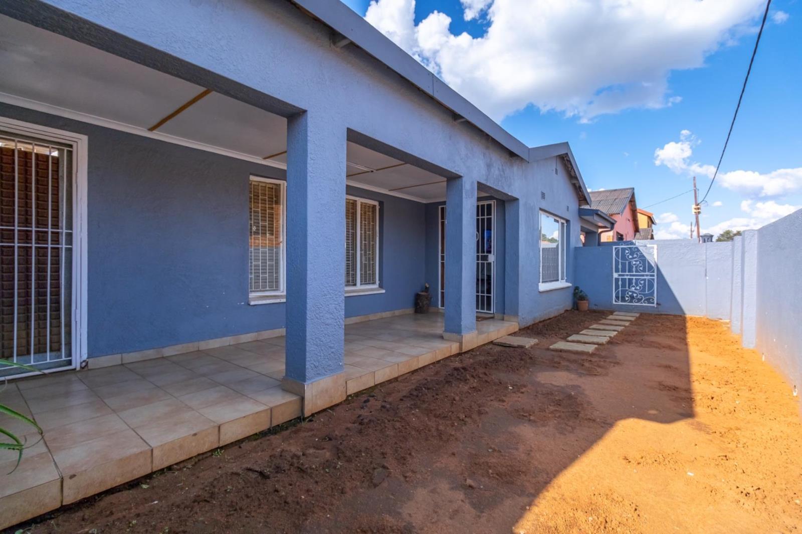 3 Bedroom House in Eldorado Park