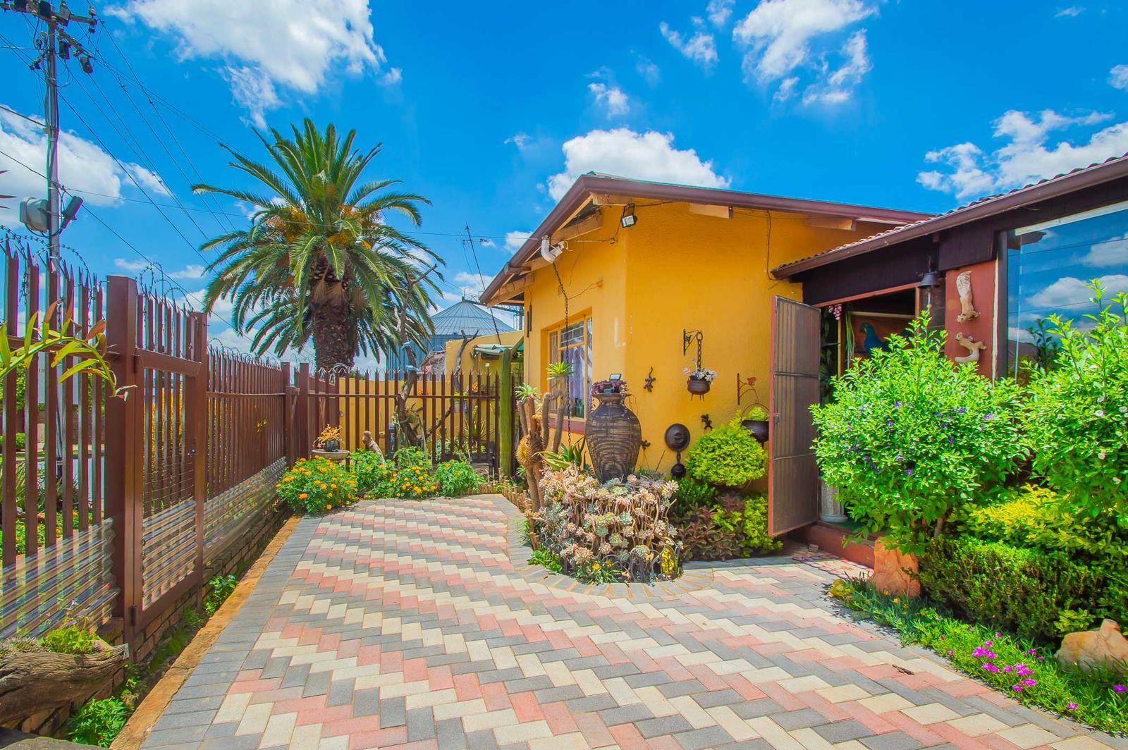 4 Bedroom House in Krugersdorp West