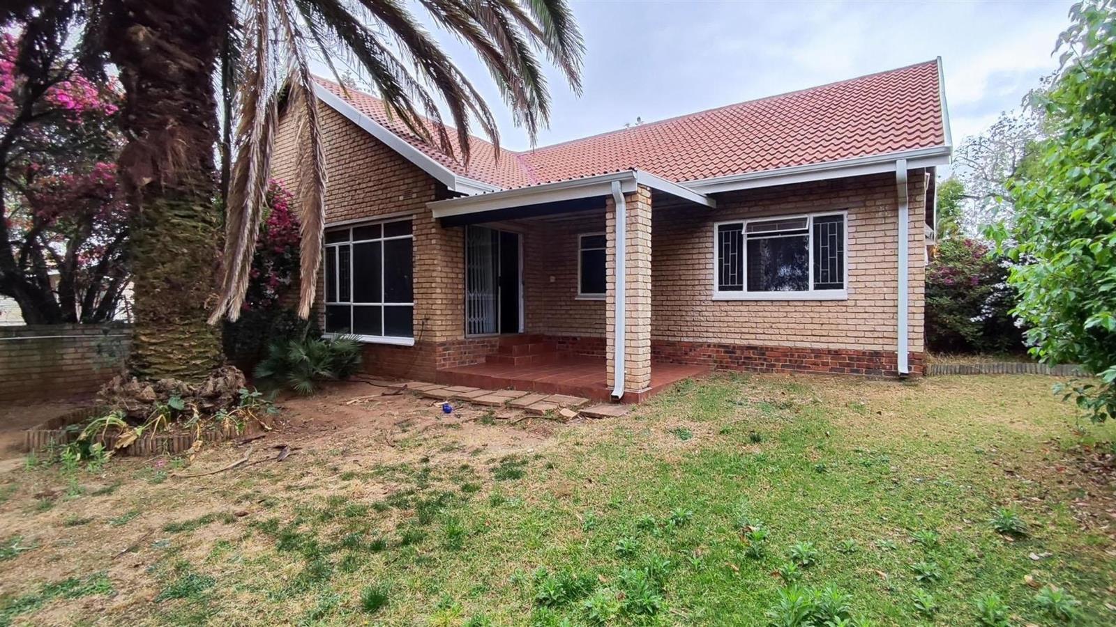 3 Bedroom Townhouse in Norkem Park