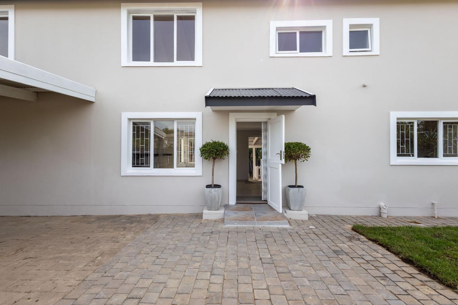 3 Bedroom House in Old Place