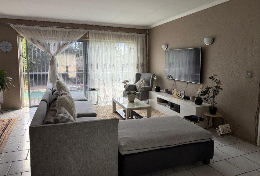 4 Bedroom House in Norkem Park