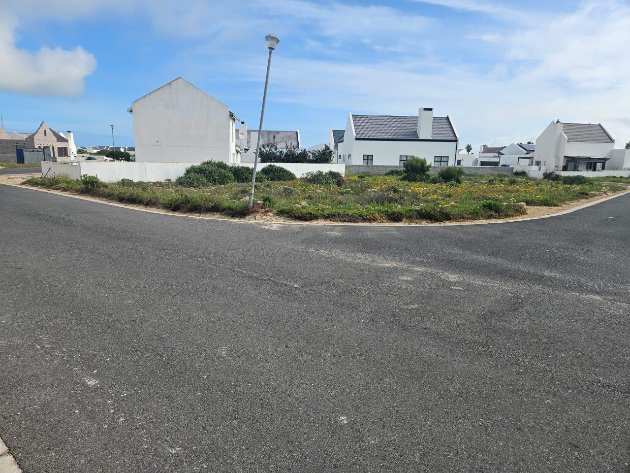 498 m² Land available in Britannia Bay