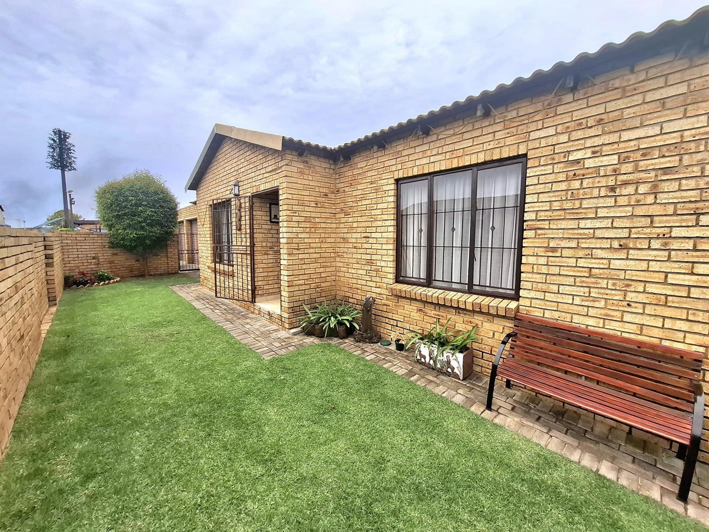 3 Bedroom House in Krugersdorp Central