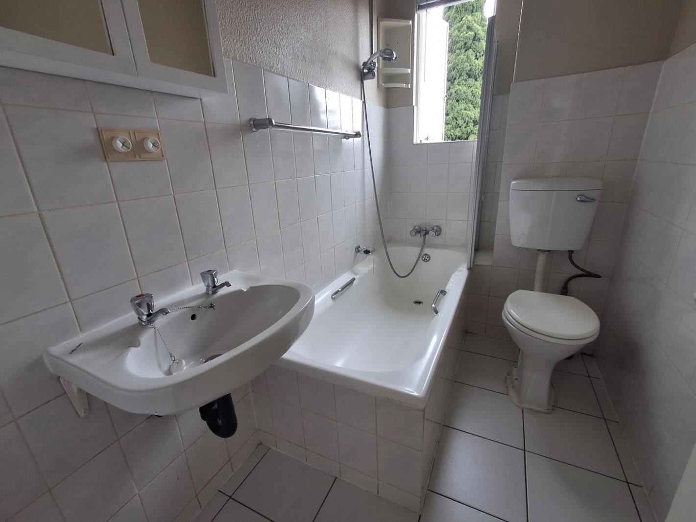 2 Bedroom Apartment in Edenglen