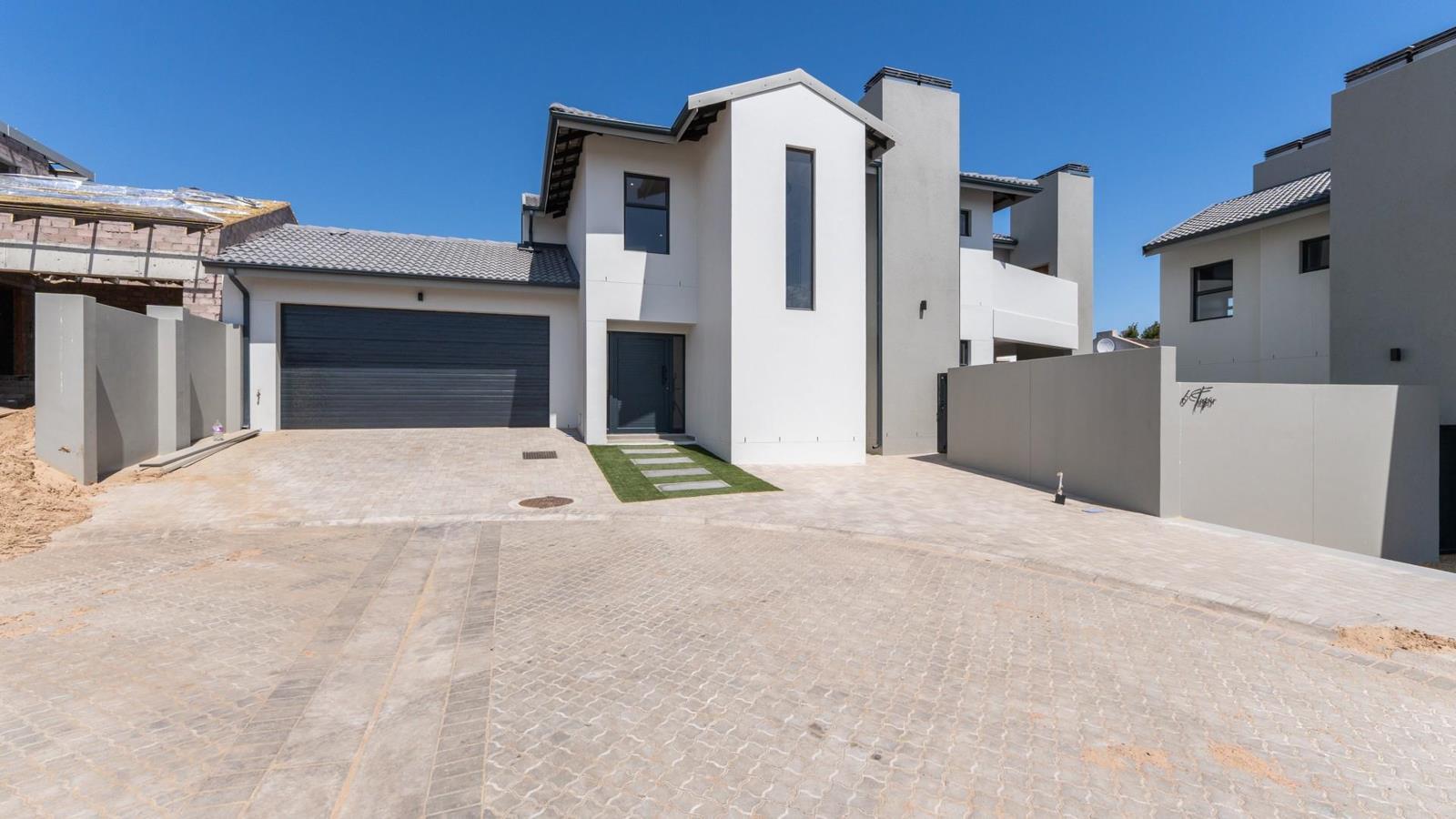 3 Bedroom House in Country Club