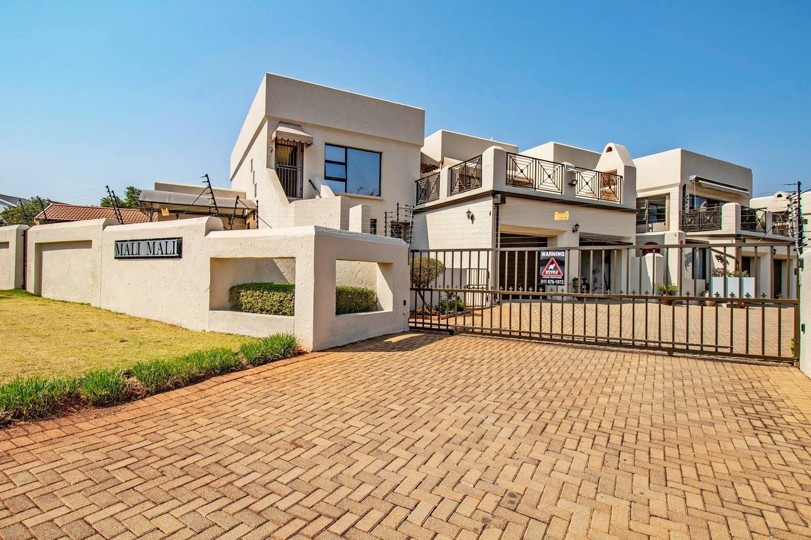 3 Bedroom Apartment in Kloofendal