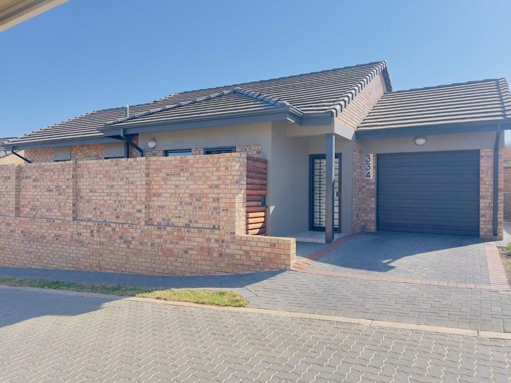 2 Bedroom Simplex in North Riding AH