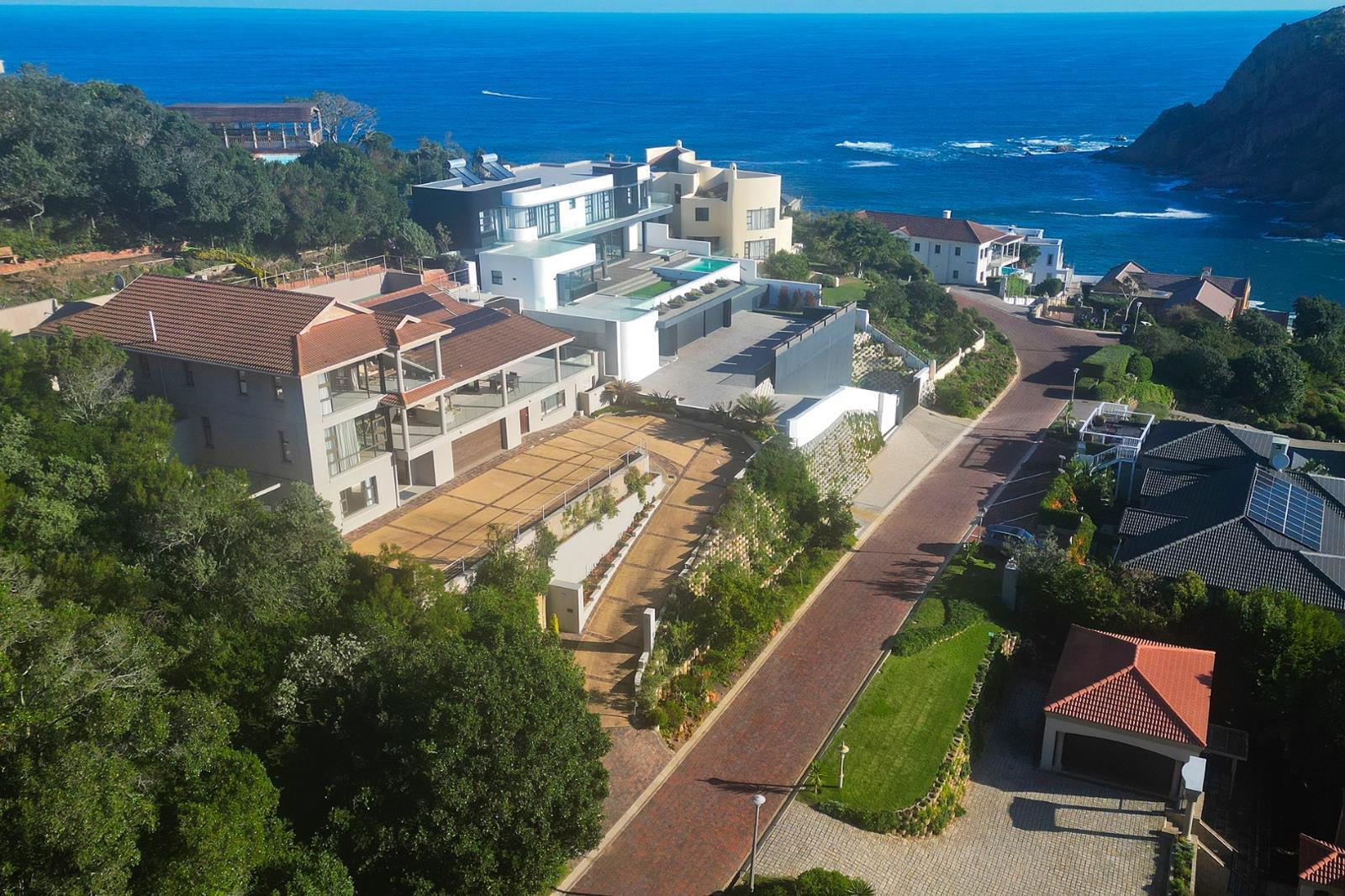 5 Bedroom House in The Heads