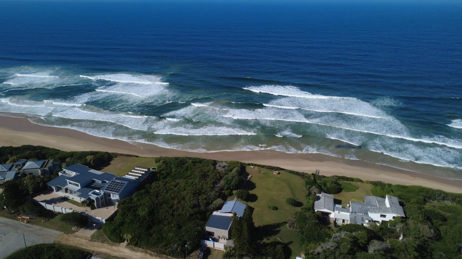 1 303 m² Land available in Wilderness Heights