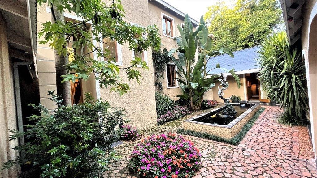 5 Bedroom House in Waverley