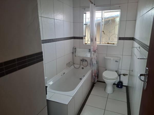 4 Bedroom House in Dawnview