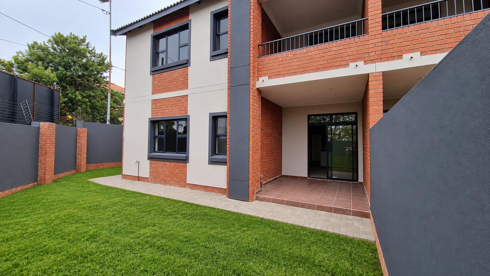 2 Bedroom Duplex in Ferndale