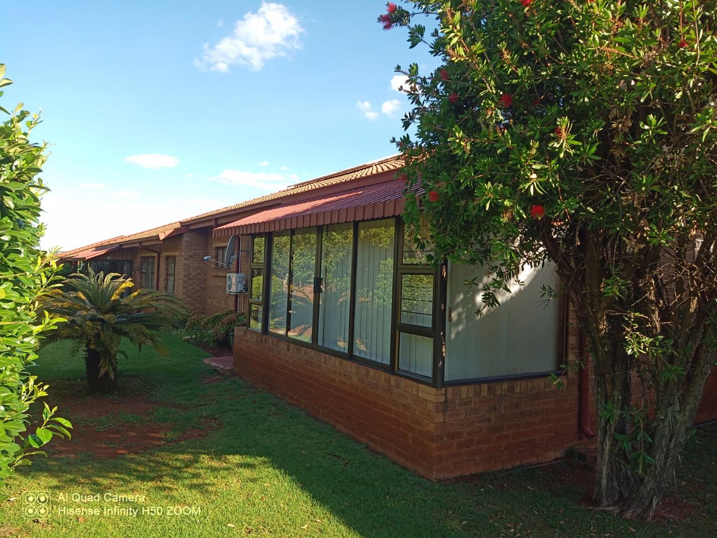 2 Bedroom Townhouse in Wilro Park