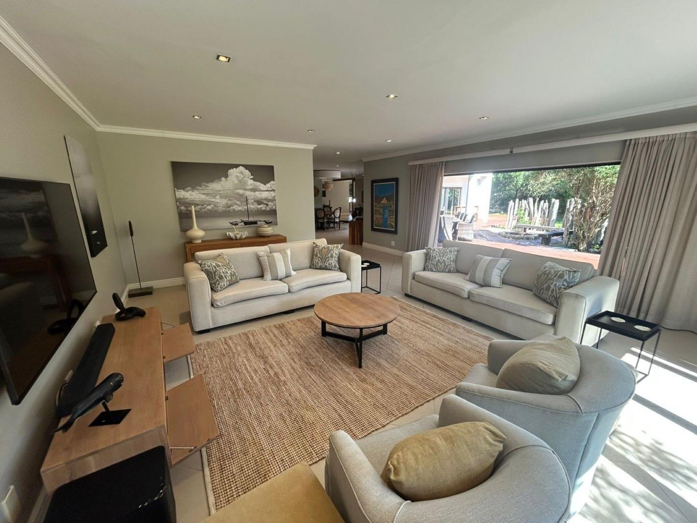 5 Bedroom House in St Francis Links