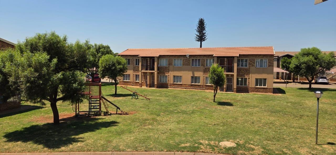 2 Bedroom Apartment in Protea Glen