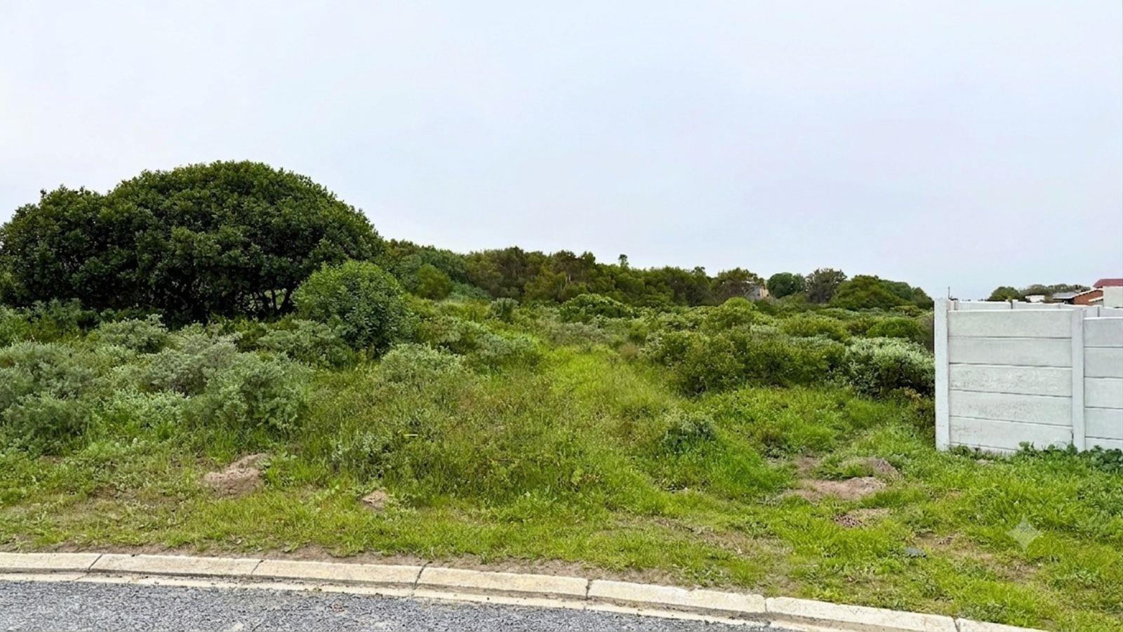 649 m² Land available in Kleinbaai