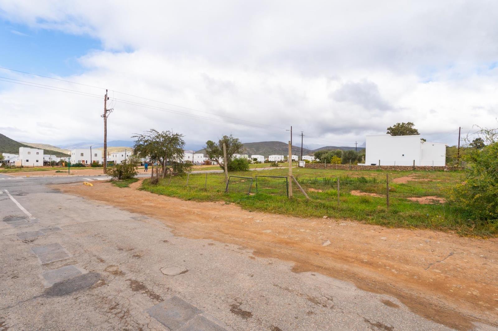 651 m² Land available in McGregor