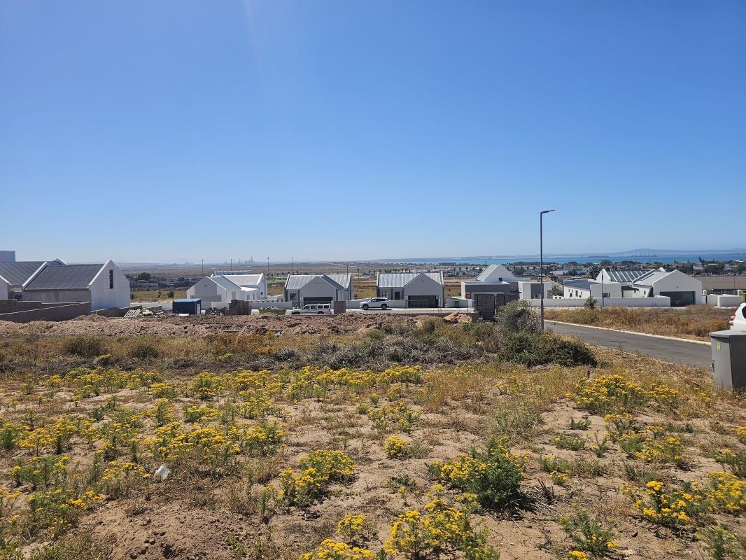 550 m² Land available in Saldanha