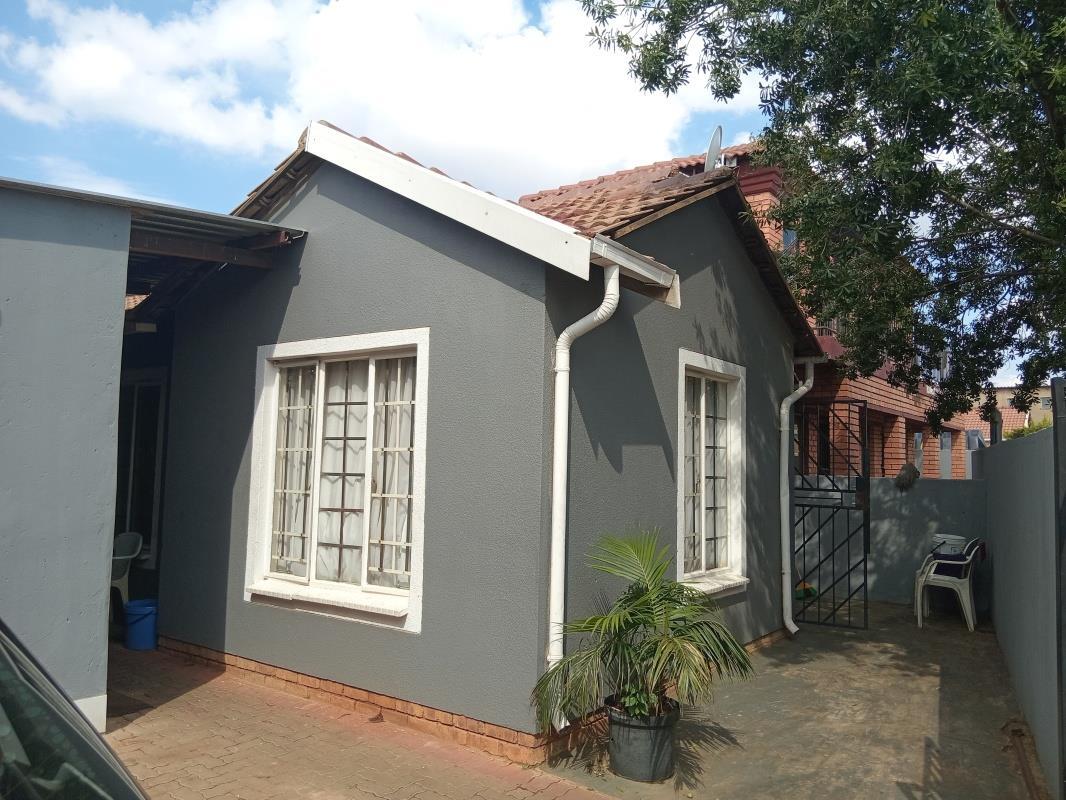 3 Bedroom House in Mahube Valley